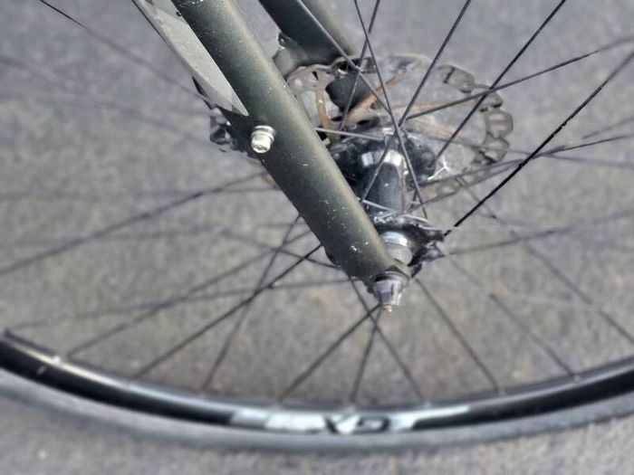 Giant escape oil brake..NO offers