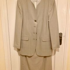 Nana Nanetti Suit
