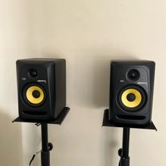 KRK Rokit 5 Speakers w/Stands