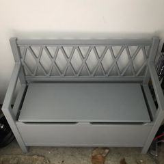 Kids bench with storage