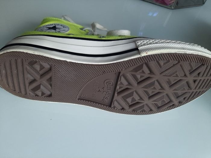 Converse Chuck Taylor 90's Size 5.5