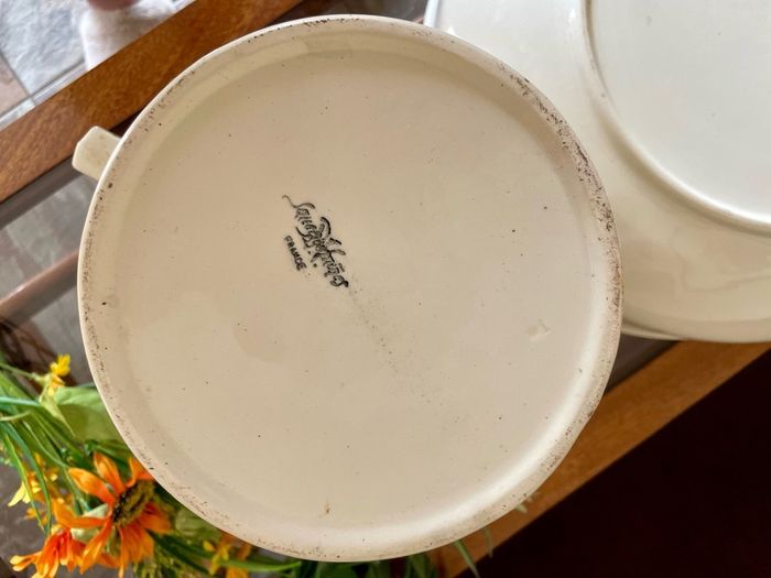 Large Sarreguemines France Ivory Washbasin and Jug Art Deco 1920s to 50s