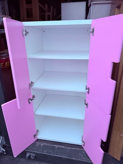kids wardrobe