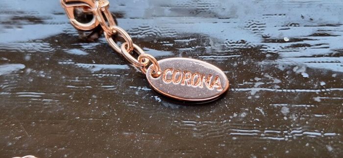 Necklace Corona