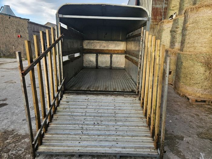 Cattle box