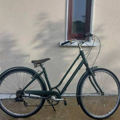 Giant lady's city dutch bike