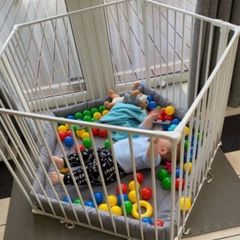 Play Pen with gate