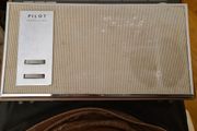 Pilot transistor Radio. Model Tr-80