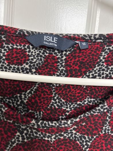 Isle Collection Dress Size 16