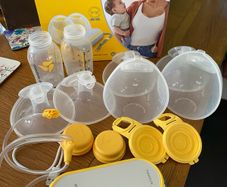 Medela Freestyle Hands-free double electric wearable Breast Pump