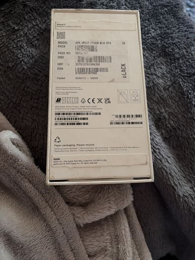iphone 17 immaculate condition