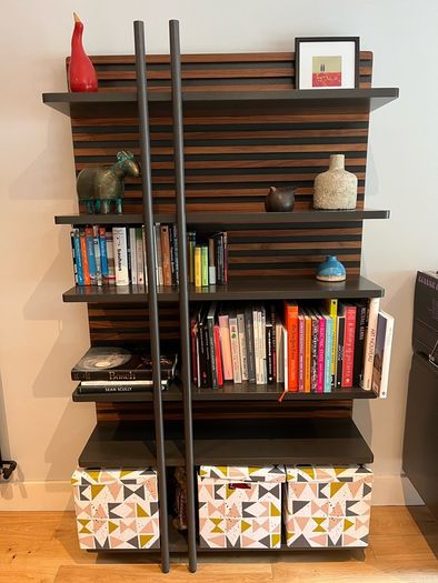 Shelving unit/bookcase