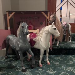 Our Generation Equestrian Collection Stable & 3 horses