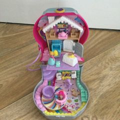 Polly Pocket candy edition