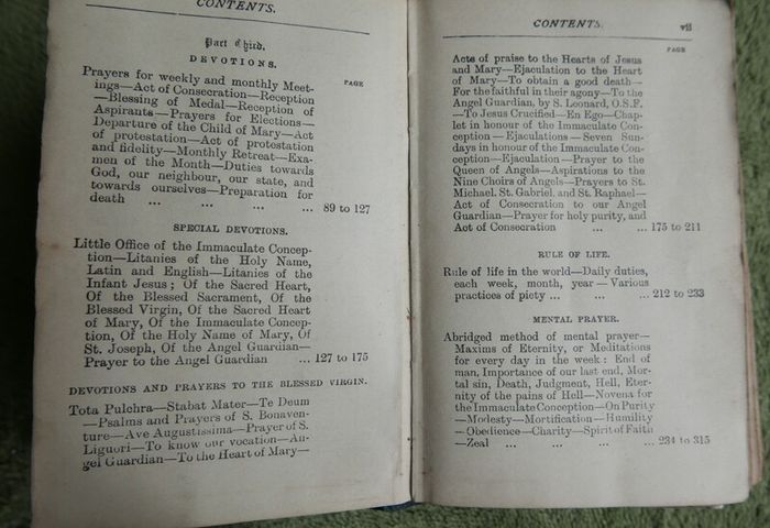 Vintage Manual of the Children of Mary