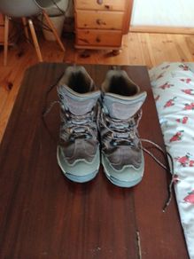 Hiking boots size 7