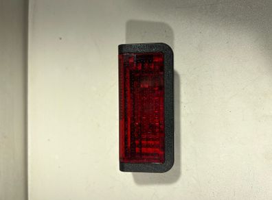 9185401   BMW F01 F02 F10 Series Rear Right Lower Boot Lid Reflector Light A1l1b714g