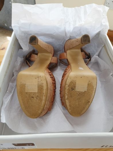 Tan cork- platform sandal
