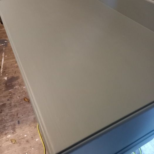 Chest of drawers