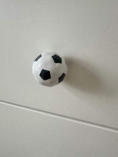 Ceramic knobs