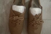 Dance shoes colour tan