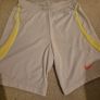 nike dri fit set size men's XS age 14-15 Image 3