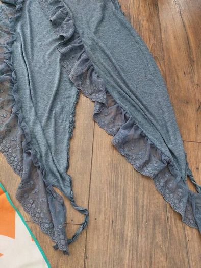 Lot of 8 scarves