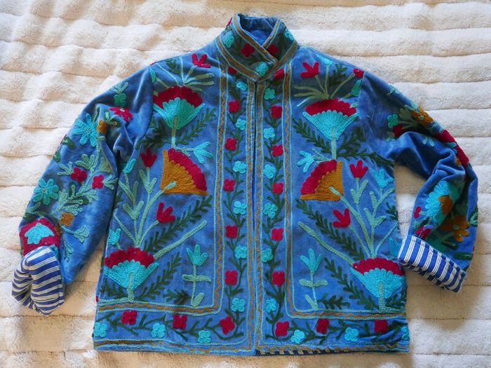 Velvet embroidered jacket size L