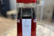 Popcorn maker