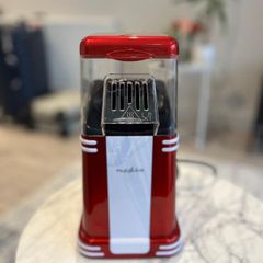 Popcorn maker
