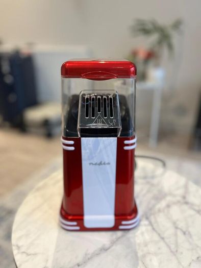 Popcorn maker