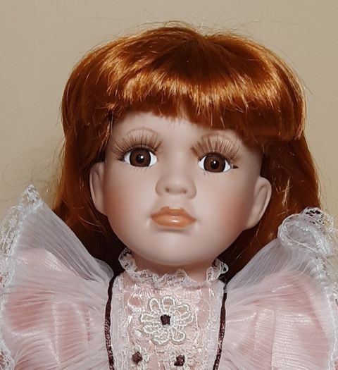 9 x  Porcelain dolls