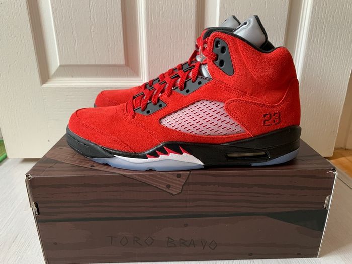 Nike Air Jordan V / 5 Raging Bull 2021 Uk 11/ Us 12 Deadstock