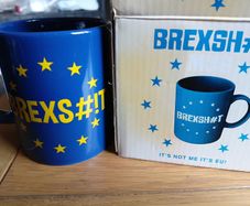 Mug & Selection of Plastic Snack Trays