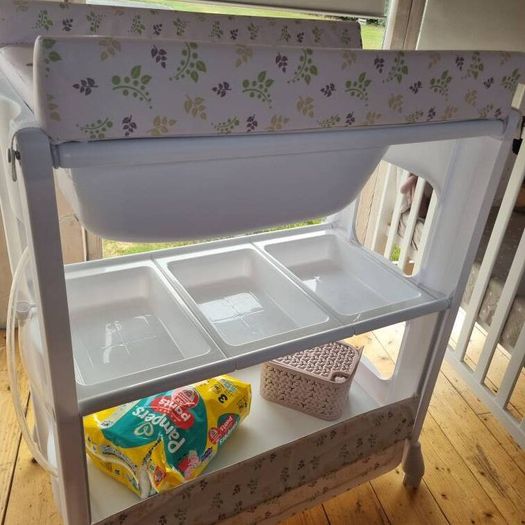 Bath & Changing Unit 0-12 months