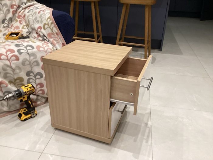 bed side drawers