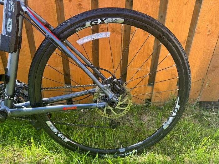 Giant Escape 1 Disc Hybrid Bike Medium Excellent Condition