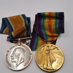 Pair of WWI British War and Victory Medals - Pte. G. H. Jackson RAF