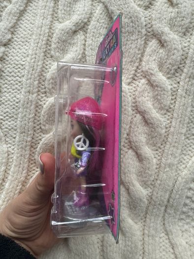 Barbie HLN46 Extra Mini Mini Brown Hair Purple Dress new Please look at the pictures