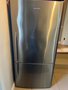 Fridge freezer