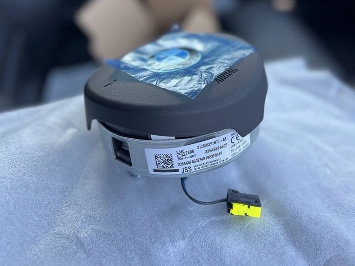 bmw airbag