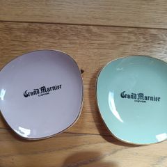 2 Ashtrays Porcelain Grand Marnier good condition
