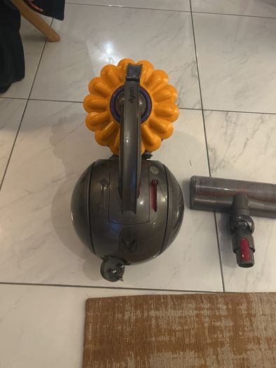Dyson vacuum cleaner
