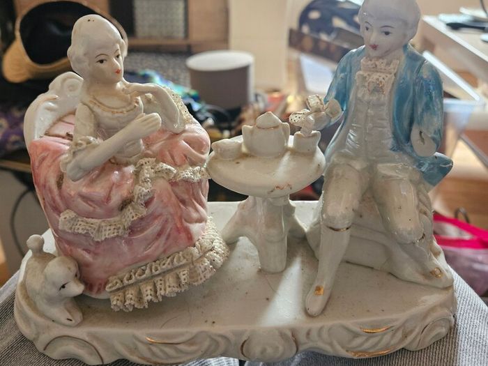 Range of Collectable Silver Plate Epns and Ceramic Items