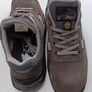 shoes worker Image 3