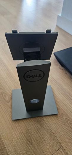 Dell Monitor Broken + Stand