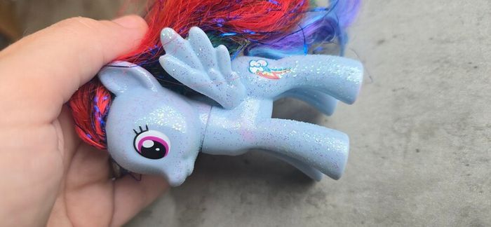 Rainbow Dash Brushable Figure Sparkle Glitter MLP G4 My Little Pony 2010