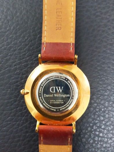 Daniel Wellington St Mawes rose gold black face