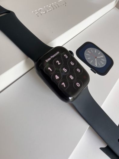 Apple Watch Series 8
