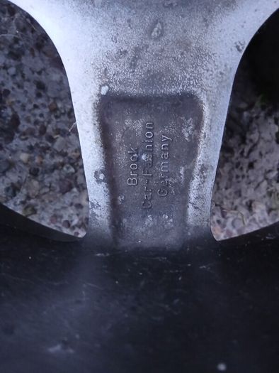 Brock b1 alloy and centre caps
